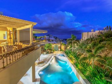 Villa Aqua