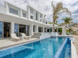 04 pool 04 pool