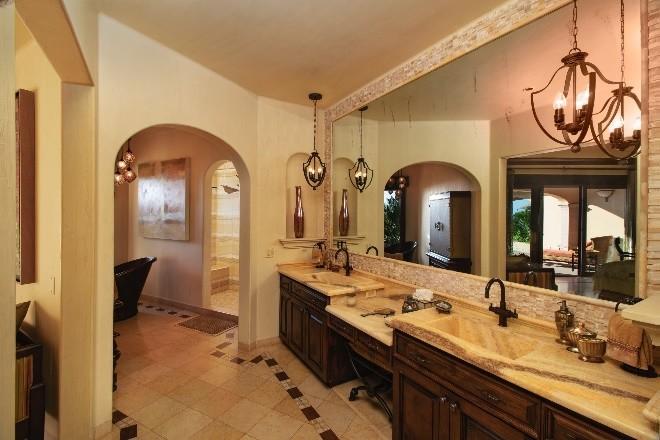 fine custom homes throughout Los Cabos